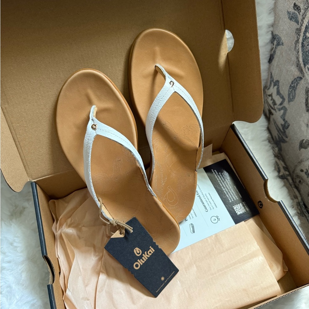 OluKai Tan and White Sandals Minimalist Design